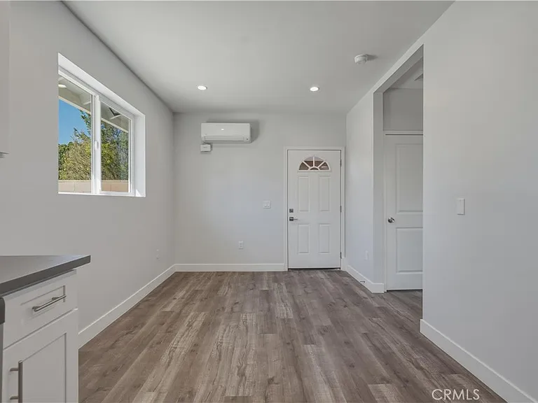 19835 Blythe St — Photo 20