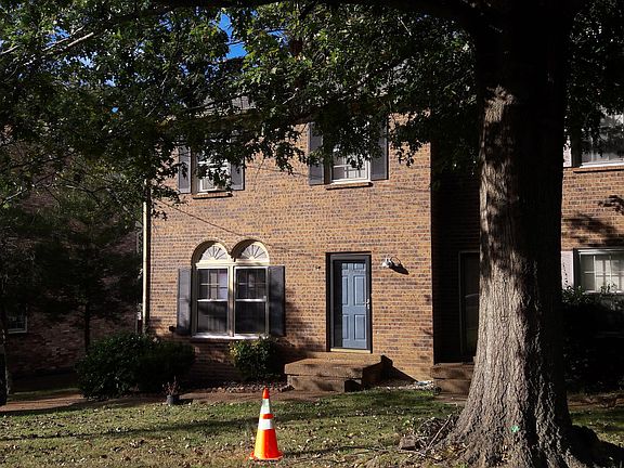 2nd image of 1017 Hammack Ct
