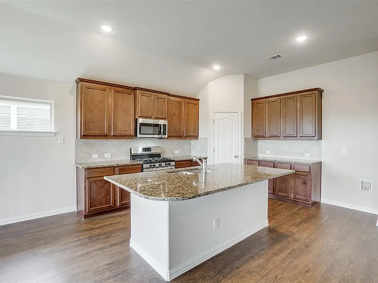 16625 Hidden Cove Dr — Photo 12