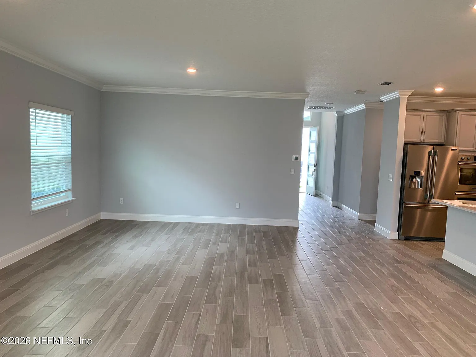 4 bed, 3.0 bath, 2100 sqft, $3,895 — Photo 4