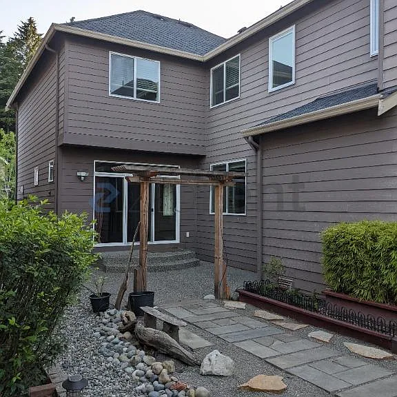 Beautiful Patio landscaping to enjoy in summer with friends and family