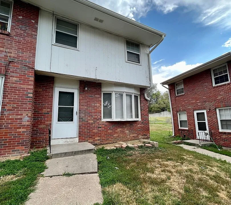 4484 Redman Ave