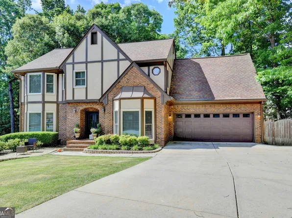 350 S Satinwood Pl, Roswell, GA 30076