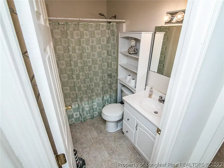 406 Britt St — Photo 18