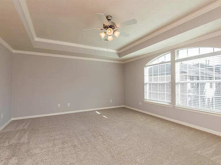 10126 Holly Chase Dr — Photo 24