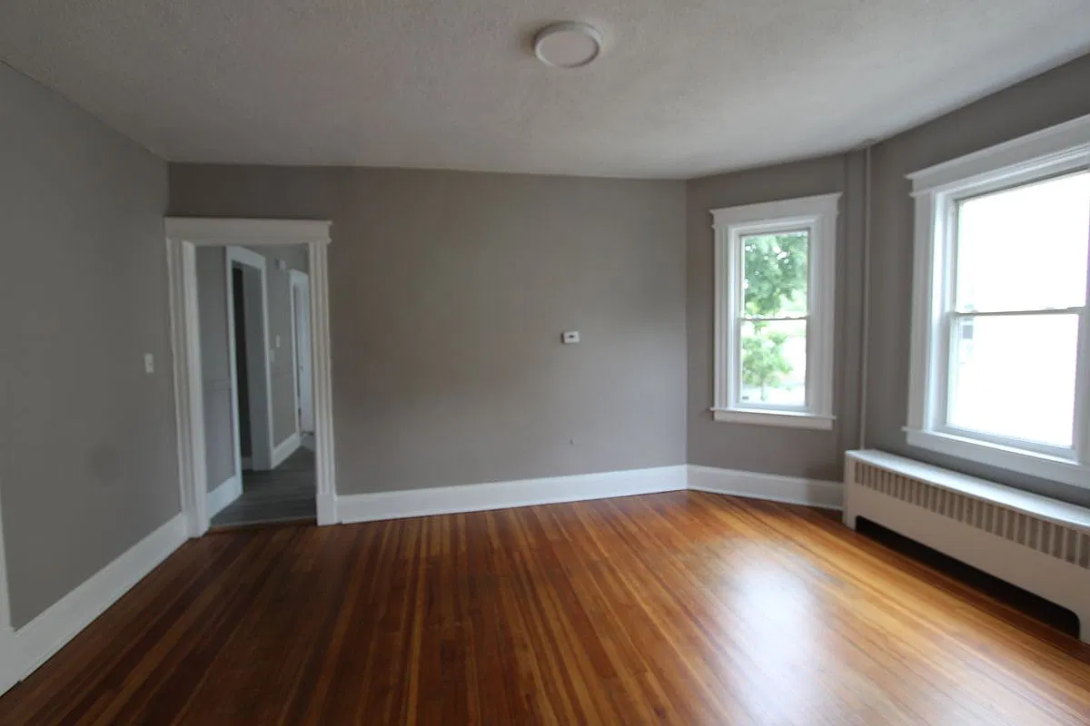 2 bed, 1.0 bath, 1167 sqft, $1,600 — Photo 1