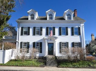 118 Cottage St, New Bedford, MA 02740