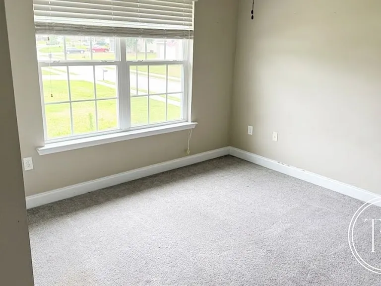 709 English Oak Dr — Photo 20