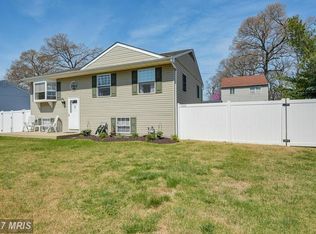 760 214th St, Pasadena, MD 21122