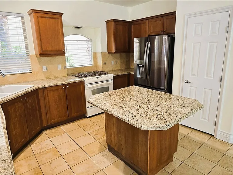 141 Sandy Bunker Ln — Photo 18