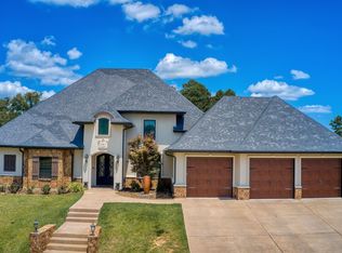520 Corrigan Trails Blvd, Lindale, TX 75771