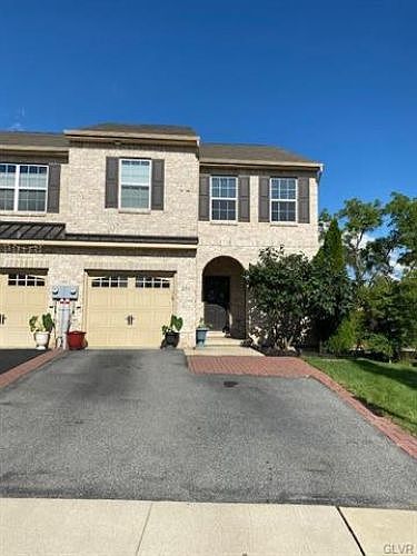 1st image of 250 Milkweed Dr