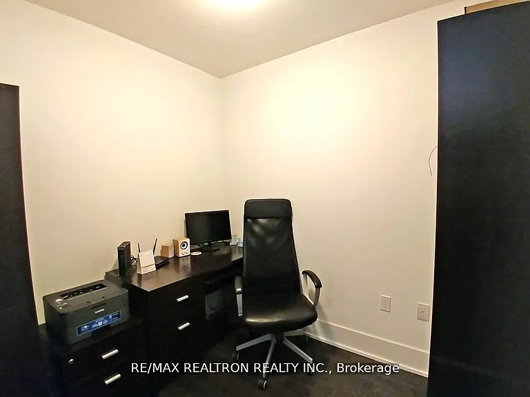 39 Queens Quay E #734 — Photo 17