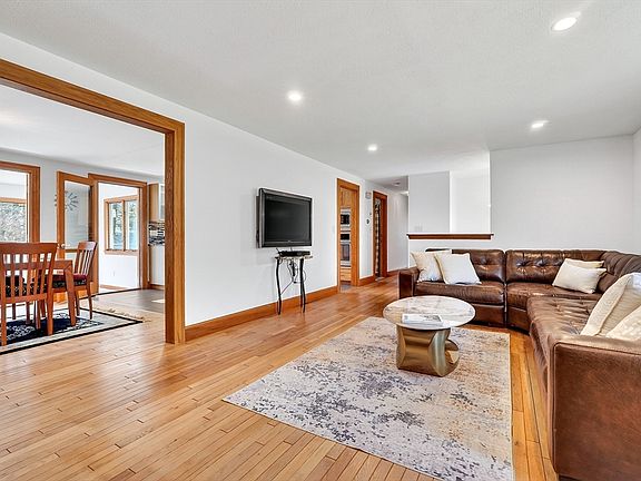 5th image of 176 Forbes Rd