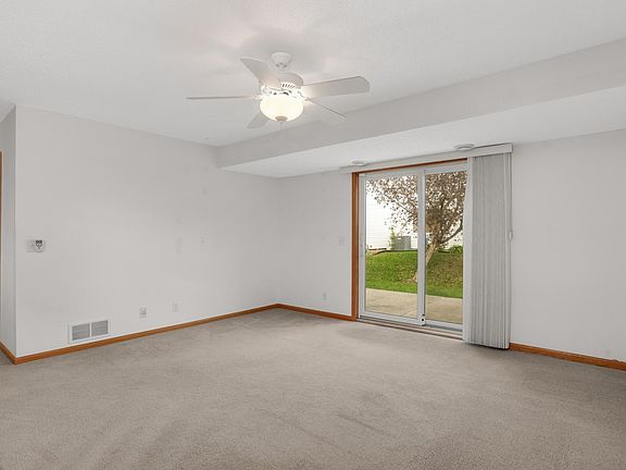5th image of 1545 Chartreux Ave