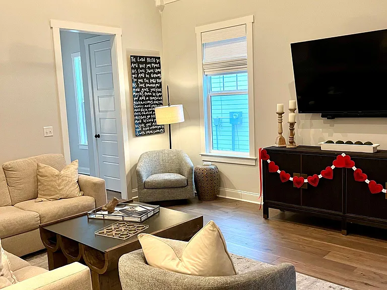 434 Live Oak Dr — Photo 13