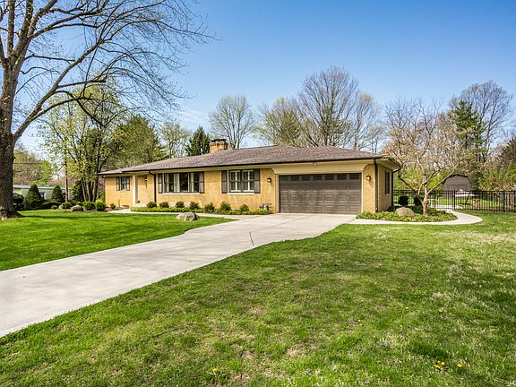 2nd image of 7980 Meadowbrook Dr