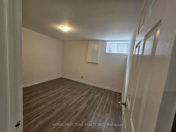 5th image of 76 Keyworth Trl #Basement