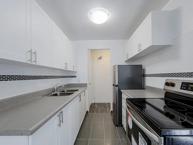 2265 Victoria Park Ave — Photo 1