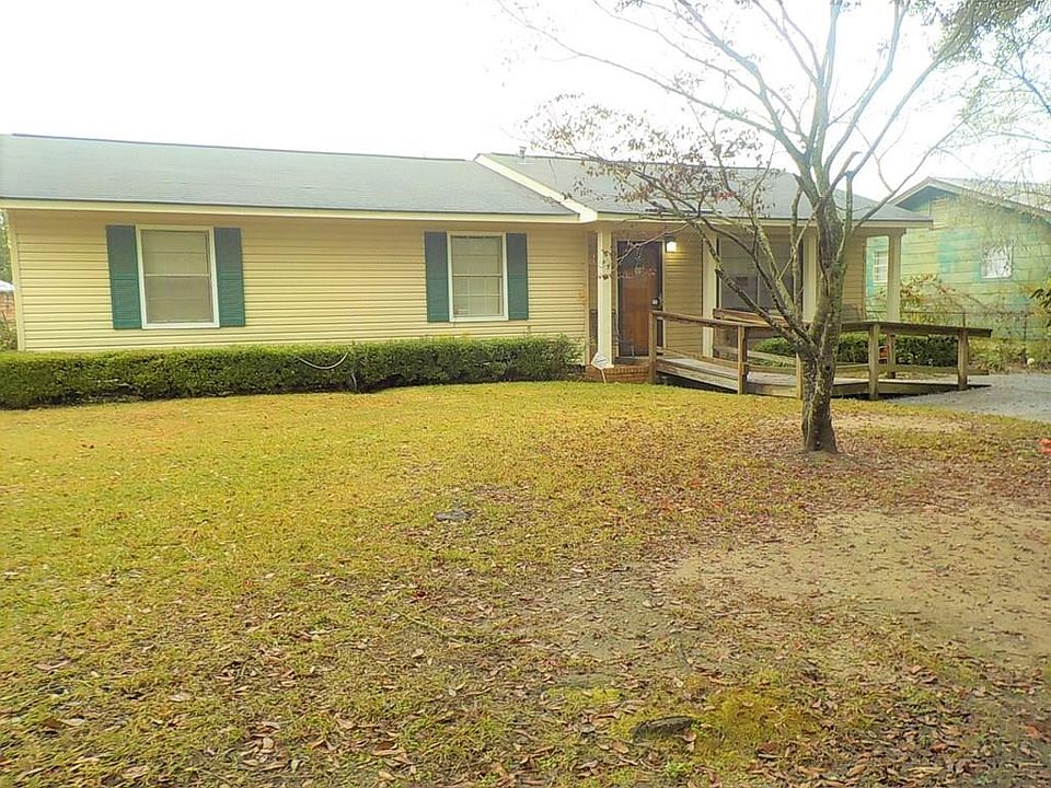 1st image of 202 Independence Dr