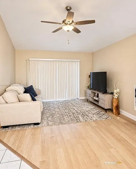 2 bed, 2.0 bath, 1078 sqft, $2,600 — Photo 3