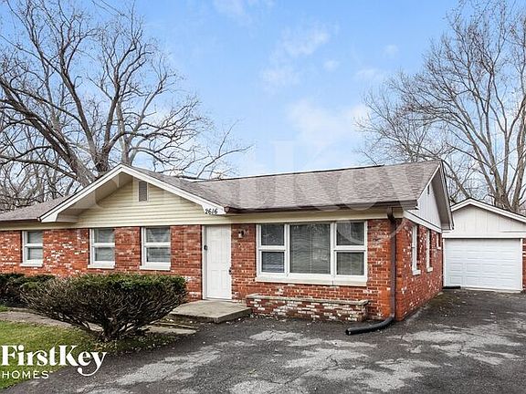2nd image of 2616 Lincoln Ln