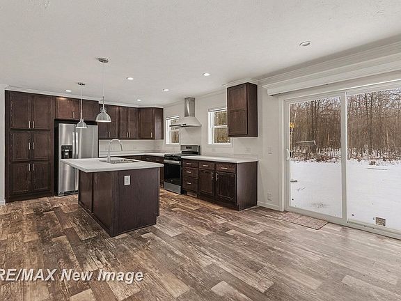 5th image of 18925 W Townline Rd