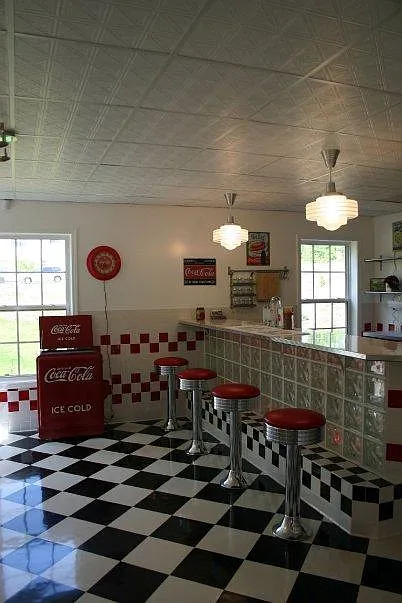1 bed, 950 sqft, $1,600 — Photo 3