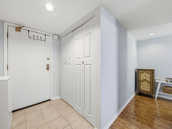 2nd image of 2100 Valencia Dr APT 102B