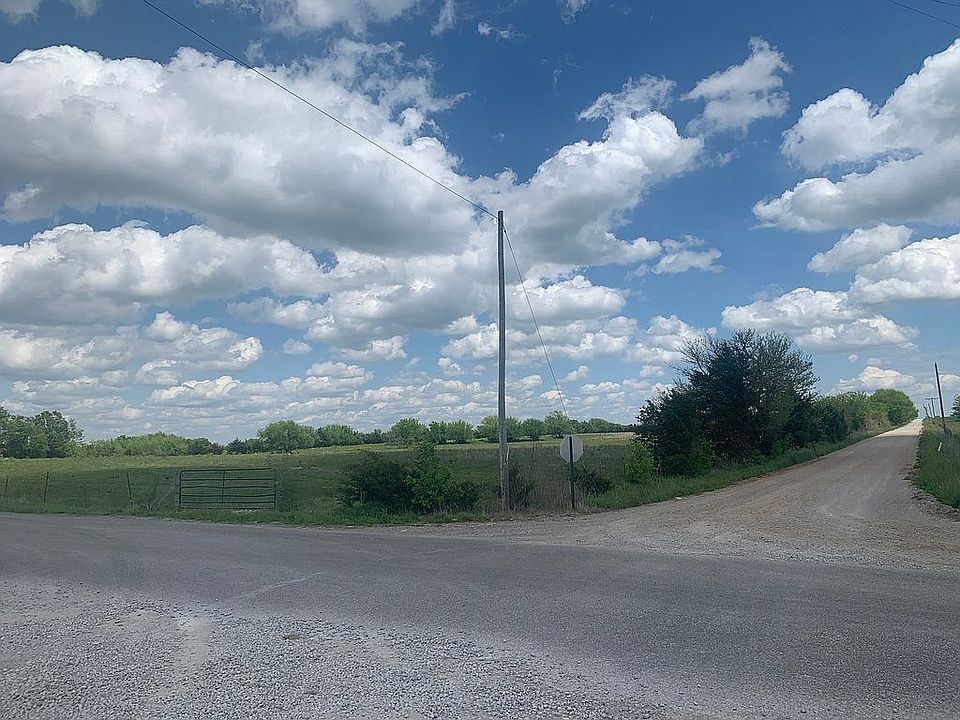 2nd image of 2391 Poplar Rd