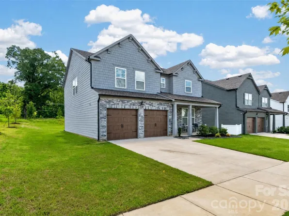 14103 Belmont Greene Dr, Charlotte, NC 28213