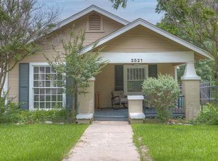2521 Rogers Ave, Fort Worth, TX 76109
