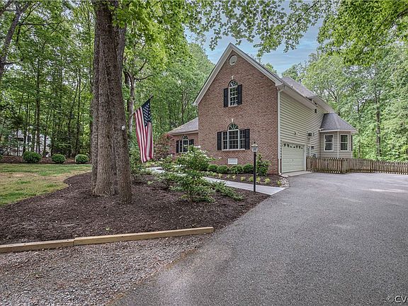 3rd image of 2051 Valley Springs Ct