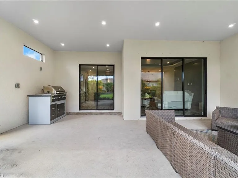 15312 Motta Way — Photo 16