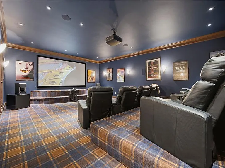 1845 Sugarloaf Club Dr — Photo 49