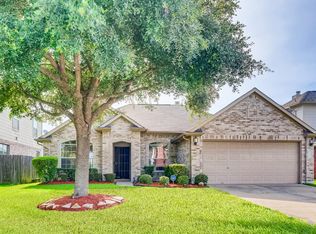 8815 Petersburg Ln, Houston, TX 77083