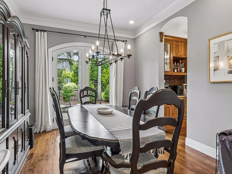 15700 Portico Dr — Photo 21
