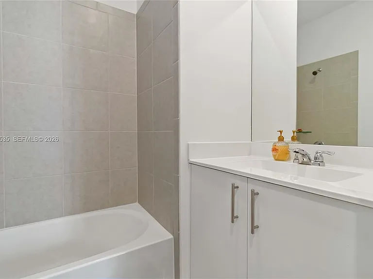 760 SE 13th Ct — Photo 20