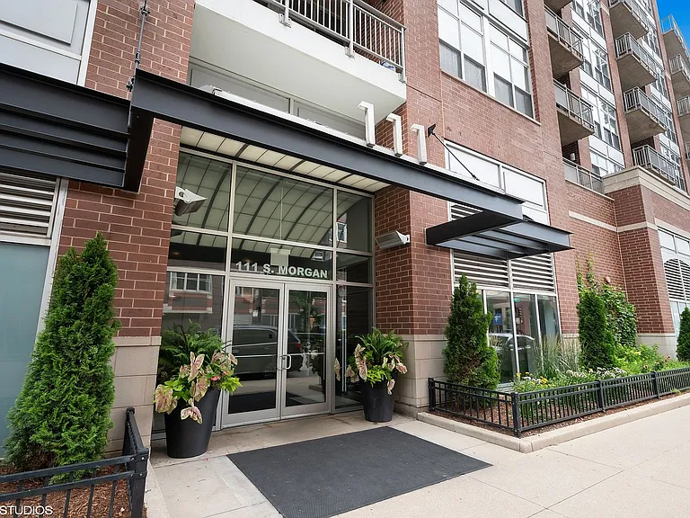 111 S Morgan St #814 — Photo 16