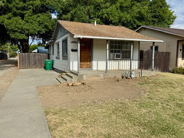 619 N Plumas St — Photo 12