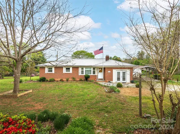 305 Beverly Ave, Hendersonville, NC 28792