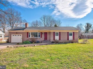 83 S Rogers St, Hamilton, VA 20158