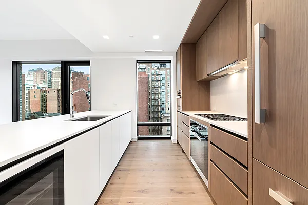 Rented by Yoon Realty Group | media 13