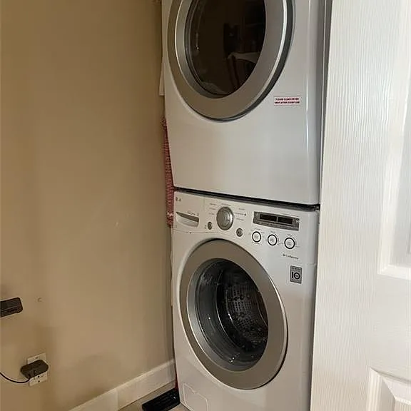 264 NE Edgewater Dr #102 — Photo 14