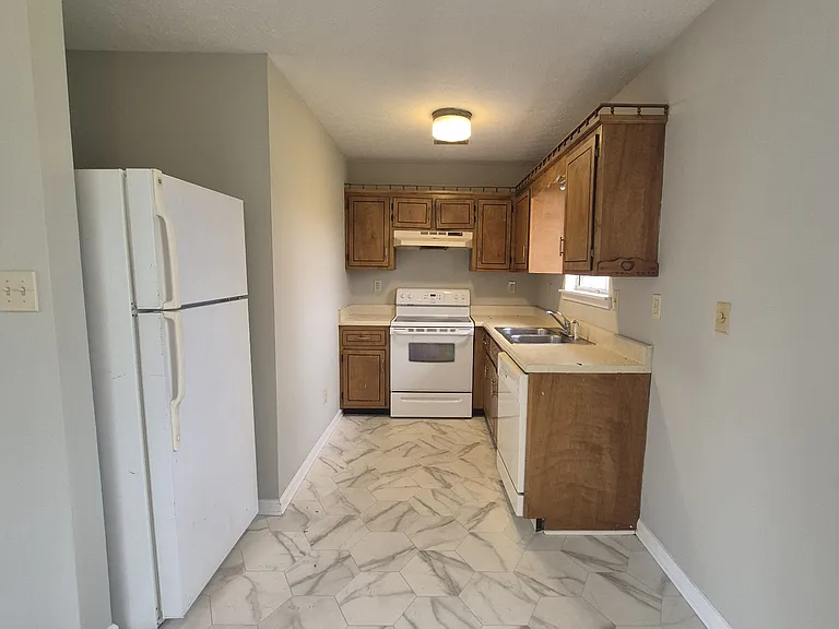 140 New Gritton Ave — Photo 8