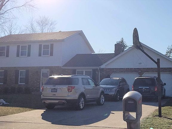 2nd image of 15037 Woodpine Dr