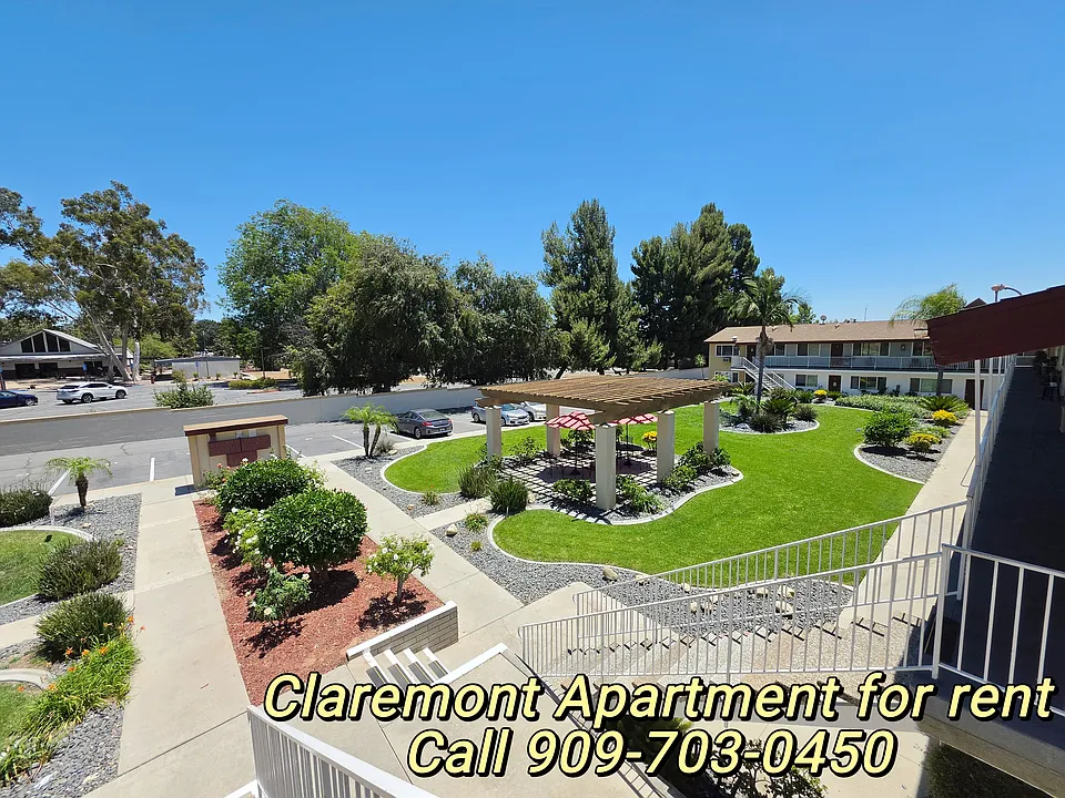 848 W Bonita Ave