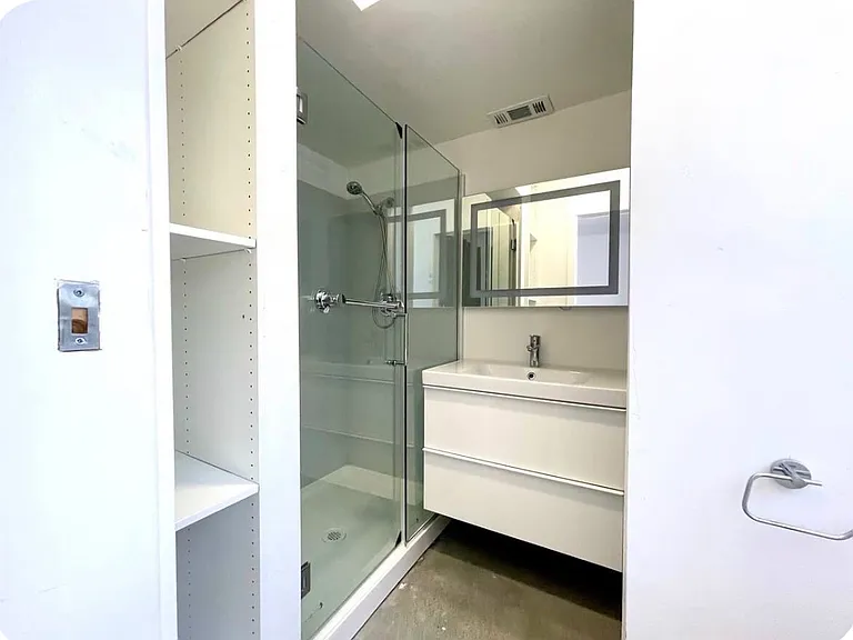 503 K St #1FSTUDIO — Photo 9