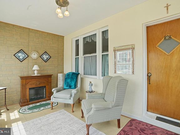 5th image of 7042 Torresdale Ave
