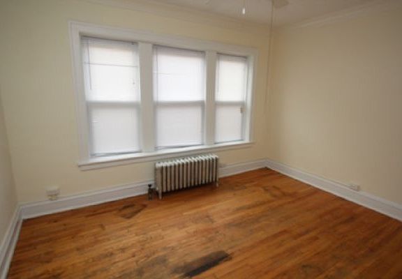 4th image of 6649 N Greenview Ave #3